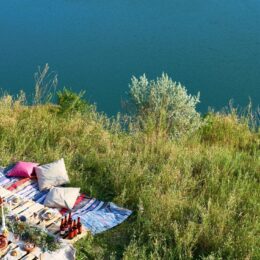 The Best Gift Isn’t a Thing—It’s a Thoughtful Experience