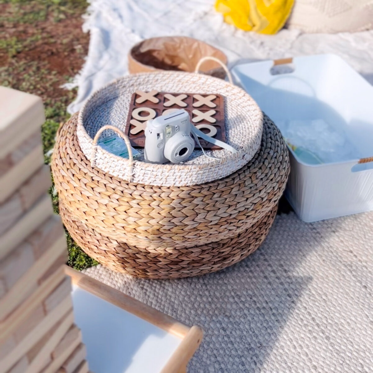 outdoor games luxury picnic